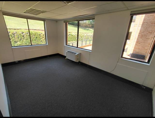 210M² OFFICE TO LET IN BRYANSTON